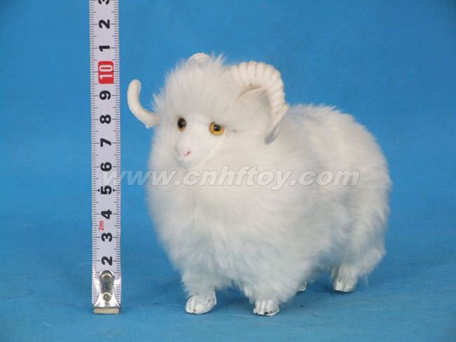 皮毛玩(wán)具羊：Y151義烏楚傑工藝品有限公司