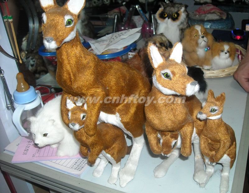 展廳一(yī)角：03義烏楚傑工藝品有限公司