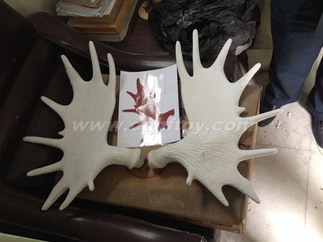 其它工(gōng)藝品：Q015義烏楚傑工藝品有限公司