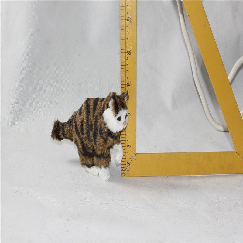 皮毛玩(wán)具貓：仿真貓咪家(jiā)居裝飾品擺飾創意禮物(wù)皮毛動物(wù)工(gōng)藝品擺設可(kě)愛(ài)小(xiǎo)貓擺件(jiàn)義烏楚傑工藝品有限公司